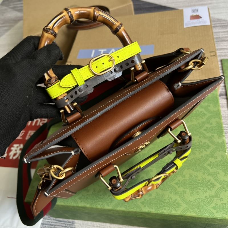 Gvc*1 tote bags